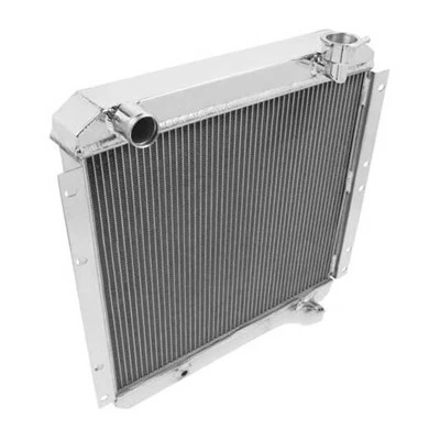 L'usine fabrique des pièces d'auto radiateur de voiture en aluminium pour Toyota Land Cruise BJ42 Sport Utility